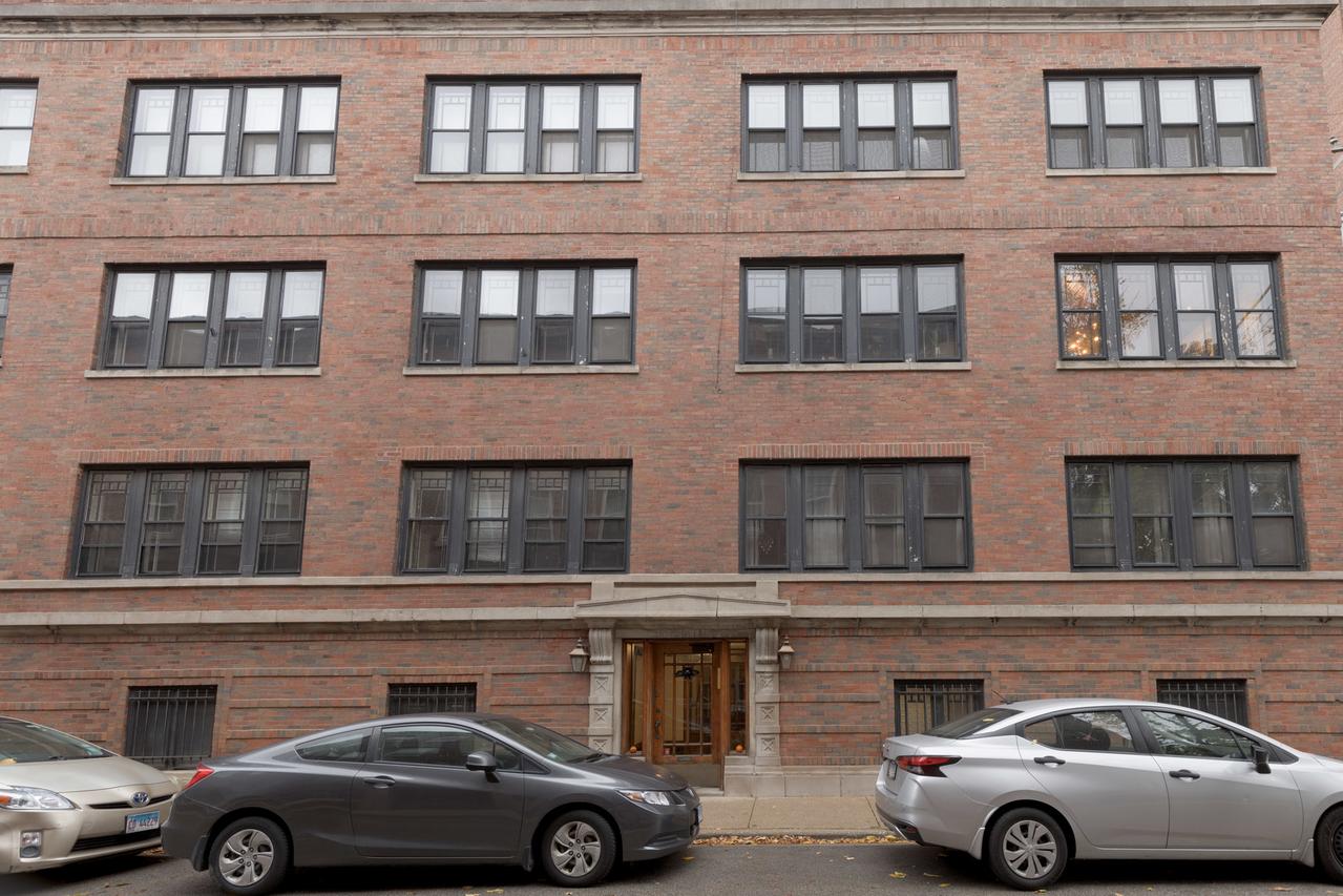 1419 E 58th St. #1, Chicago, IL 60637