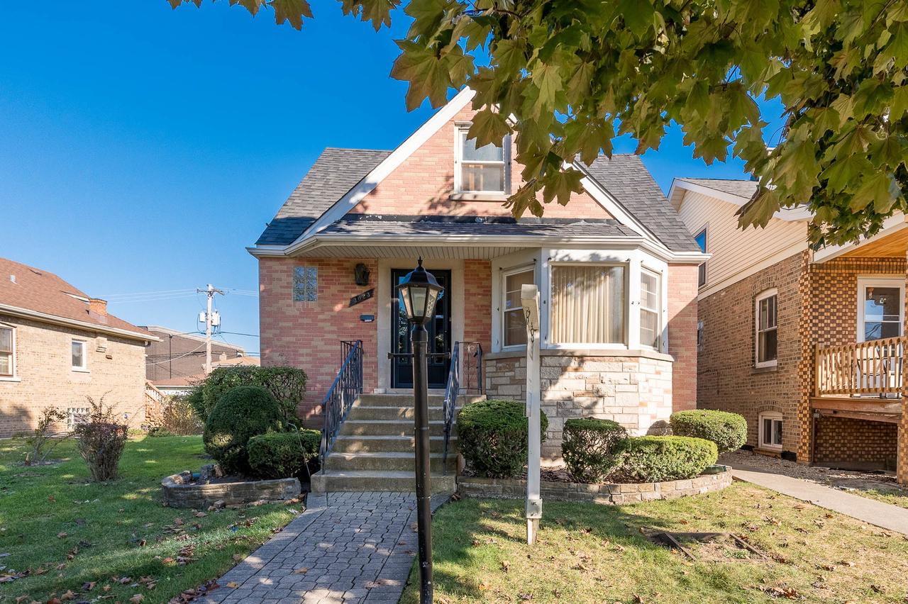 3023 N Oconto Ave., Chicago, IL 60707