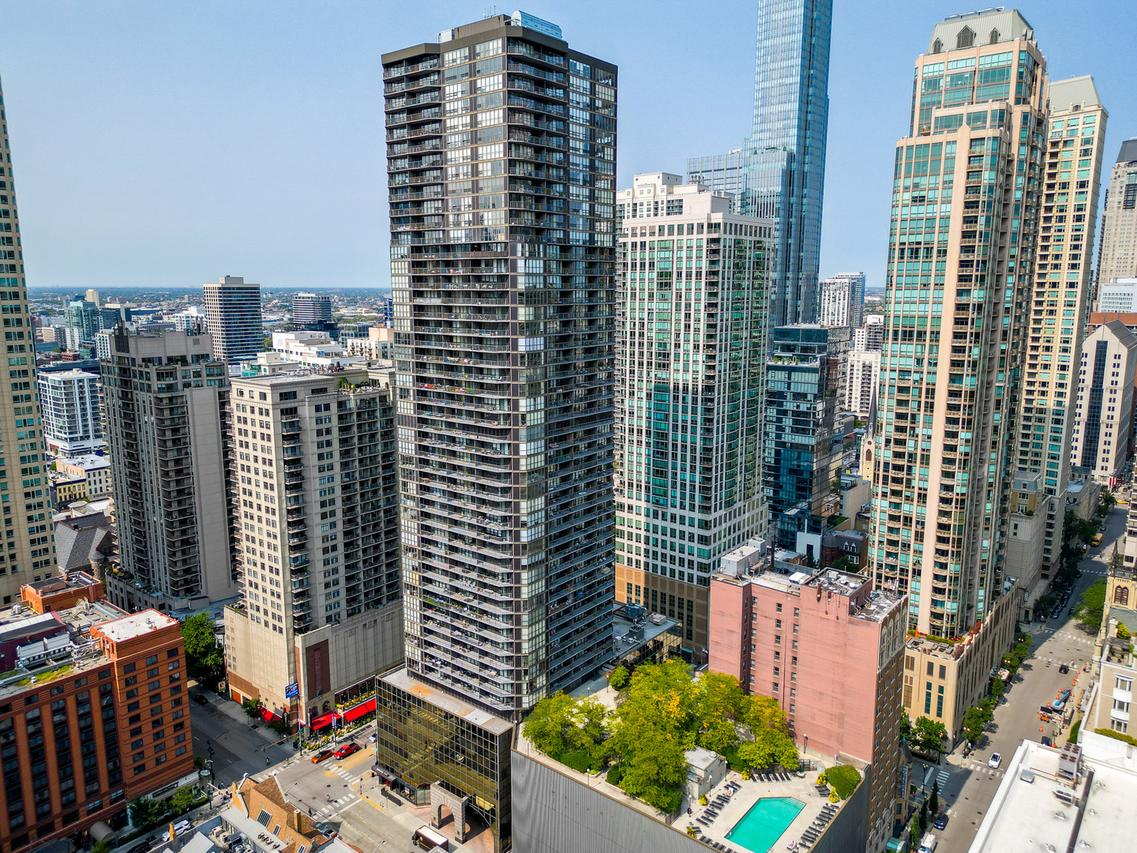10 E Ontario St. #5006, Chicago, IL 60611