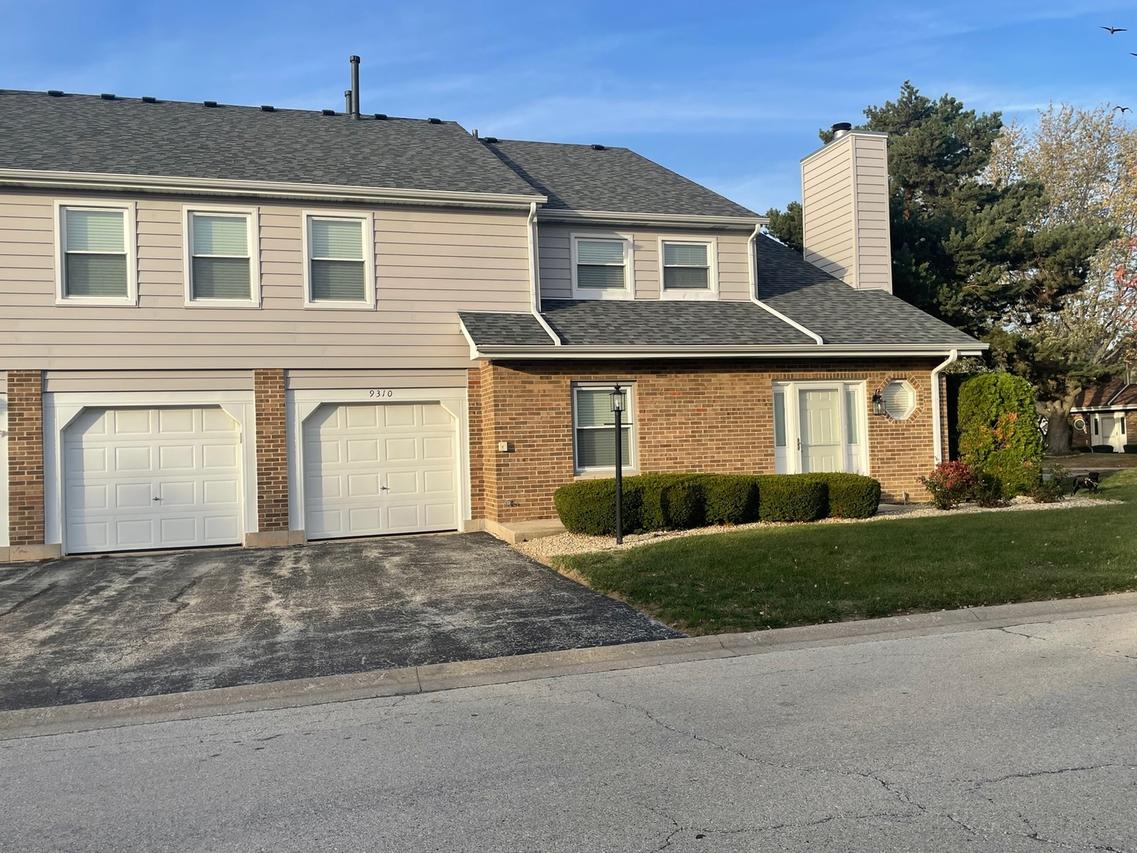 9310 Whitehall Ln., Orland Park, IL 60462