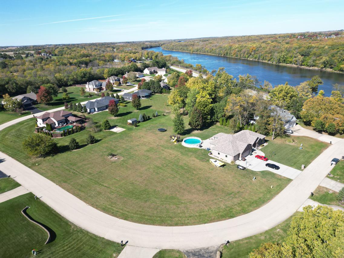 3267 Edgewater Dr., Kankakee, IL 60901