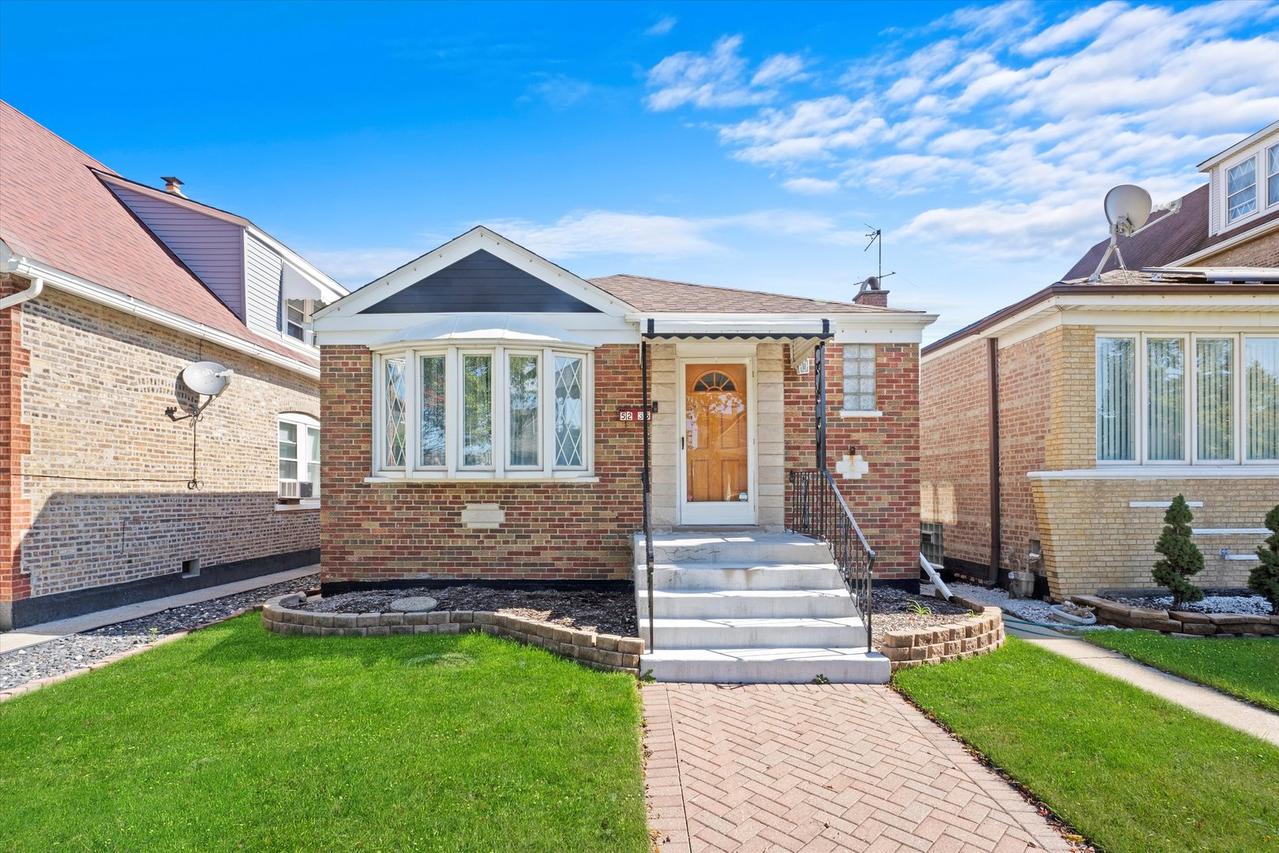 5235 S Kenneth Ave., Chicago, IL 60632