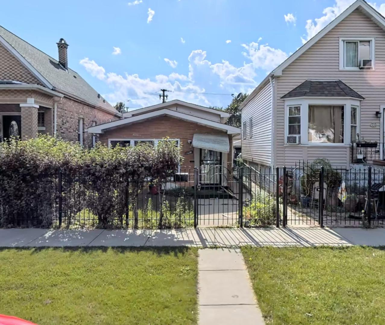 5238 S Trumbull Ave., Chicago, IL 60632