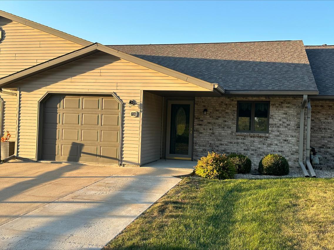 736 Milnes Dr. #2, Morrison, IL 61270