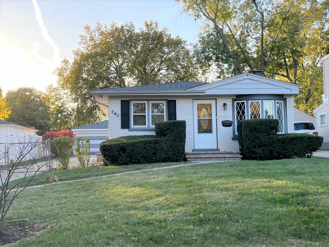 [Address Hidden by Seller], Villa Park, IL 60181