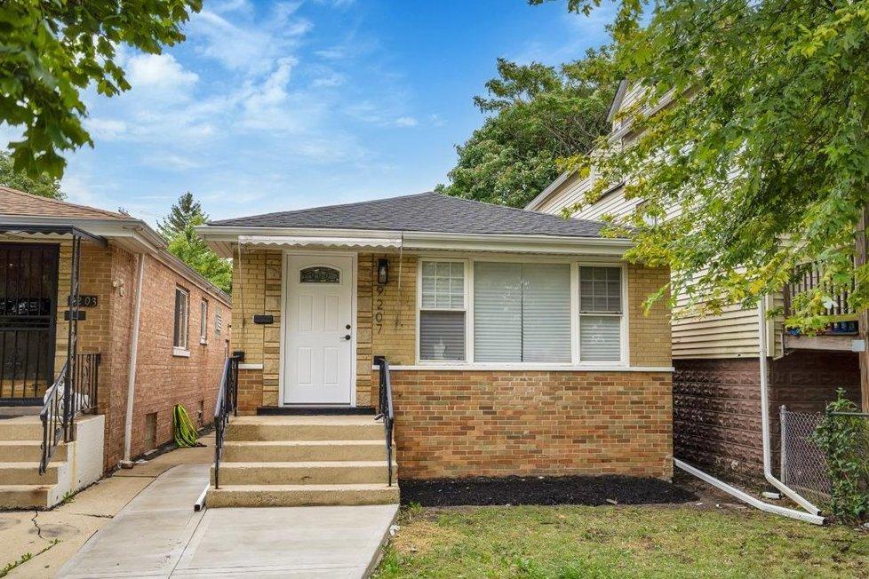 9207 S Woodlawn Ave., Chicago, IL 60619