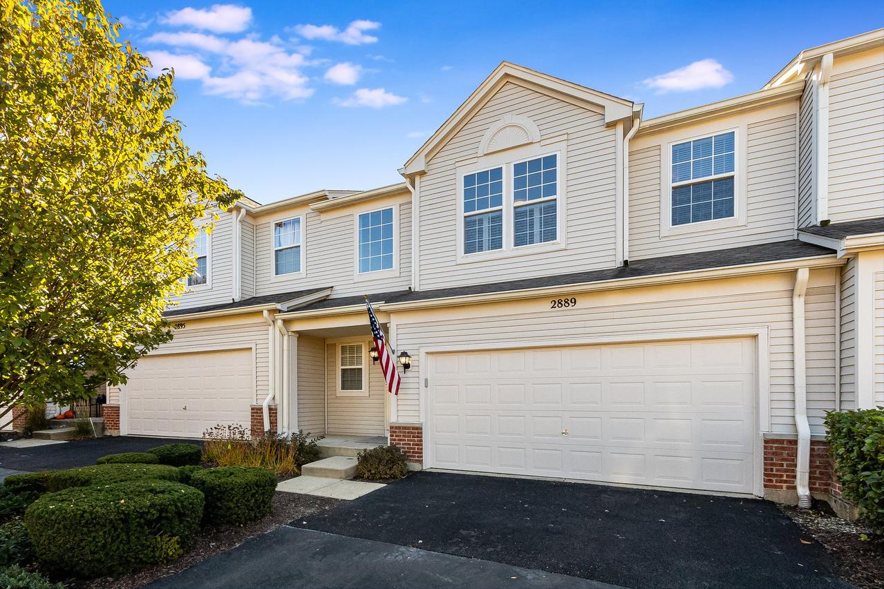 2889 Peachtree Cir., Aurora, IL 60502