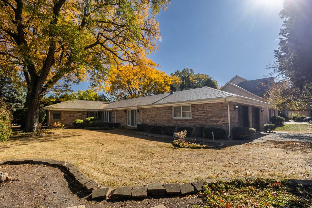 805 S Benton St., Palatine, IL 60067