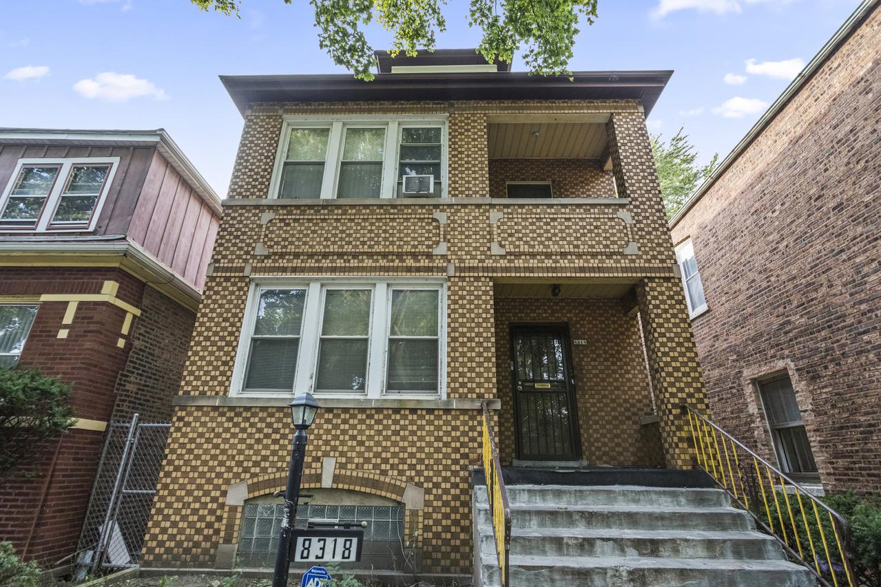8318 S Essex Ave., Chicago, IL 60617