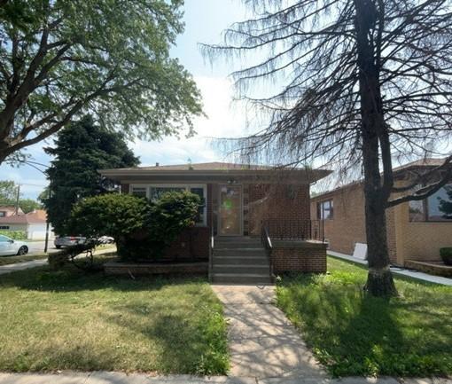 11101 S Ewing Ave., Chicago, IL 60617