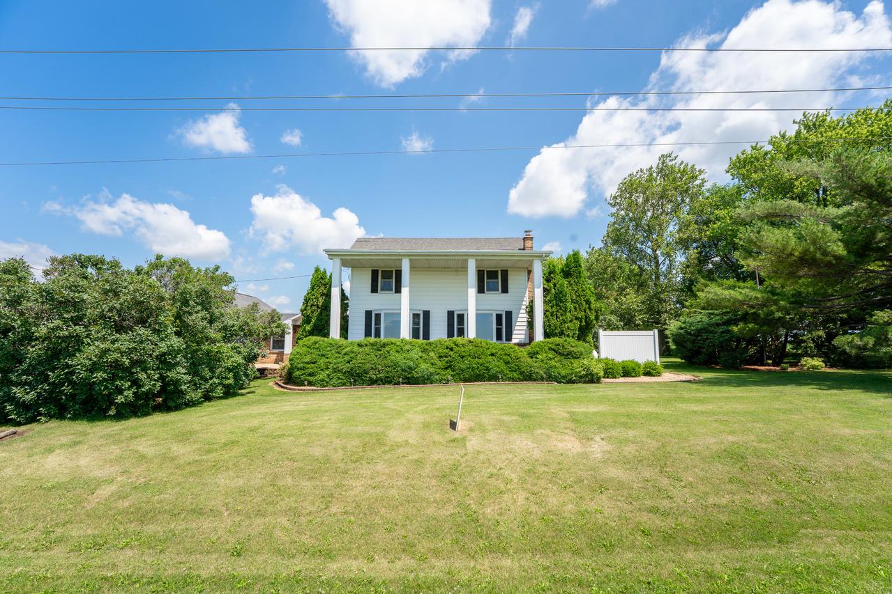 4140 E German Valley Rd., Freeport, IL 61032
