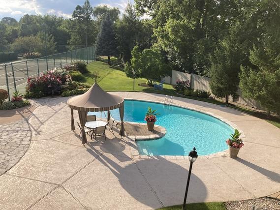 60 Baybrook Ln., Oak Brook, IL 60523