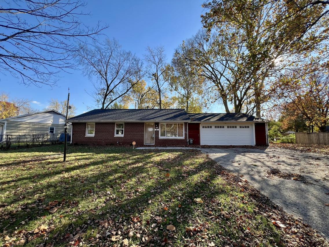 1519 Holly Hill Dr., Champaign, IL 61821