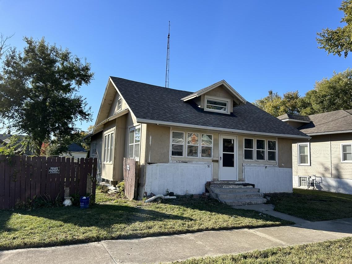 385 S Elm Ave., Kankakee, IL 60901
