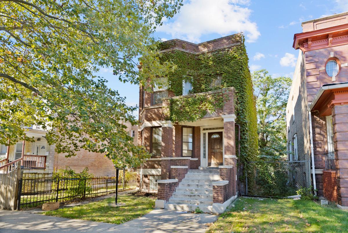 7132 S Saint Lawrence Ave., Chicago, IL 60619