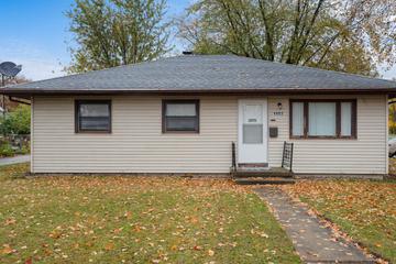 1802 Garden Hills Dr., Champaign, IL 61821