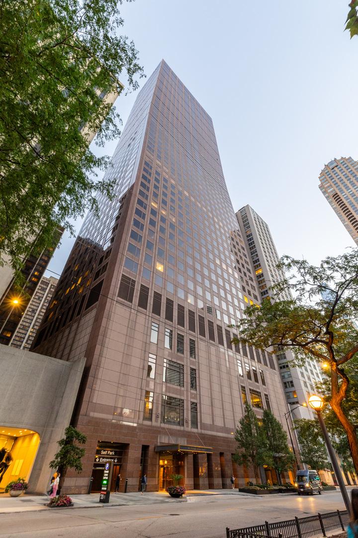 161 E Chicago Ave. #54H, Chicago, IL 60611