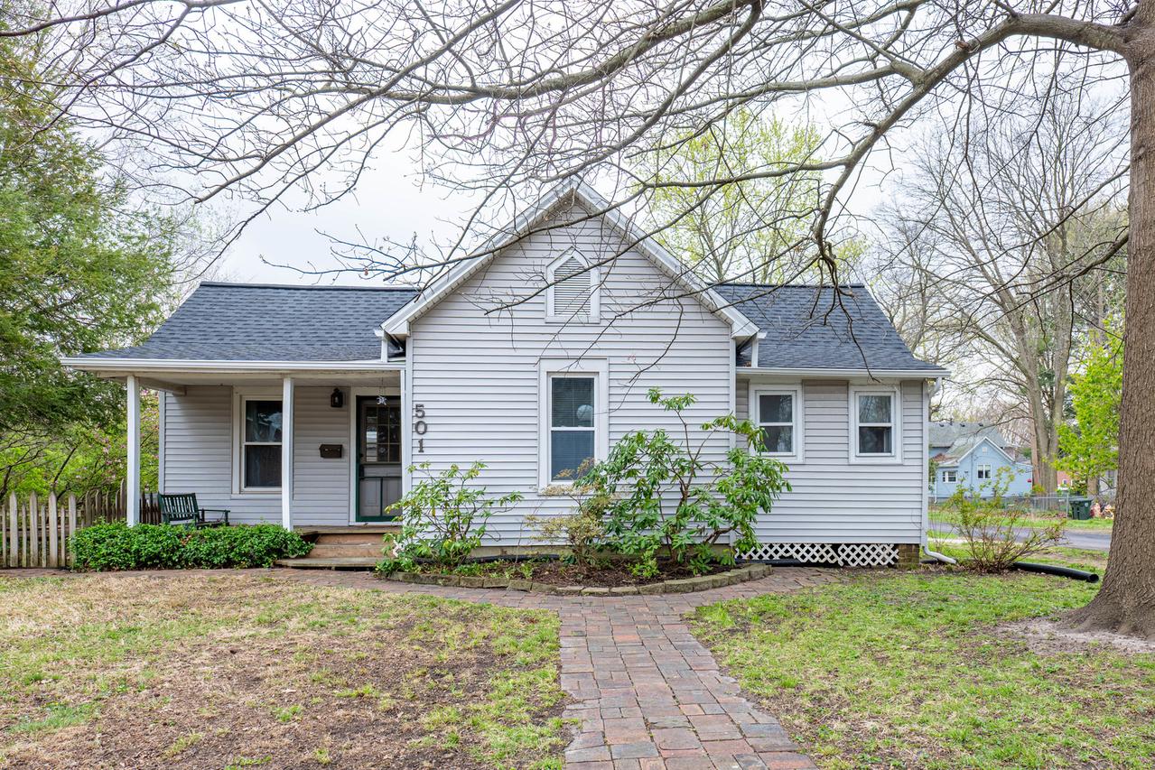 501 E Green St., Urbana, IL 61802