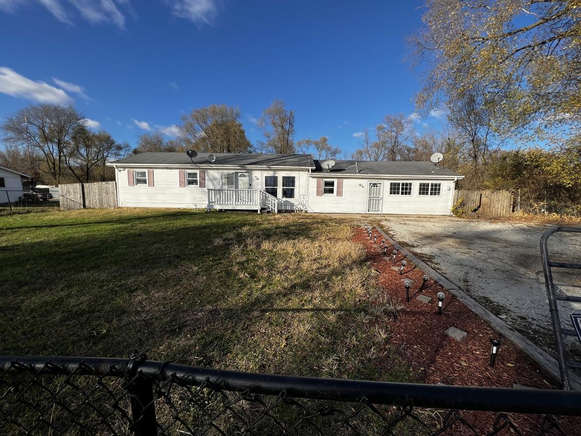 12571 E 2500s Rd., Pembroke Twp, IL 60958
