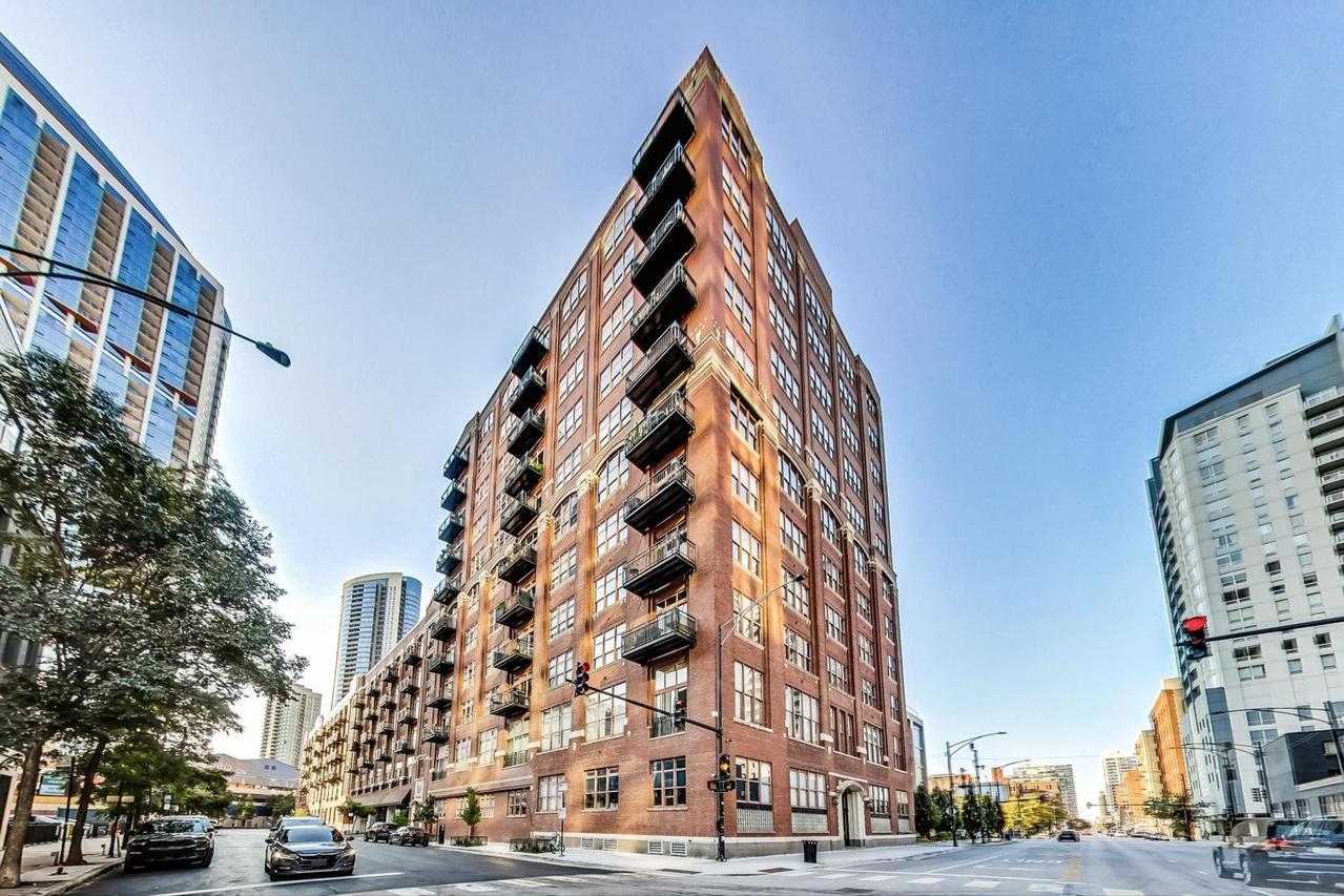 360 W Illinois St. #7C, Chicago, IL 60654