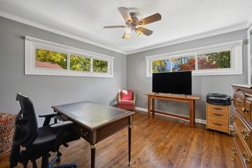 736 Pine St., Deerfield, IL 60015