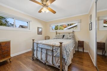 736 Pine St., Deerfield, IL 60015