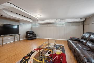 736 Pine St., Deerfield, IL 60015