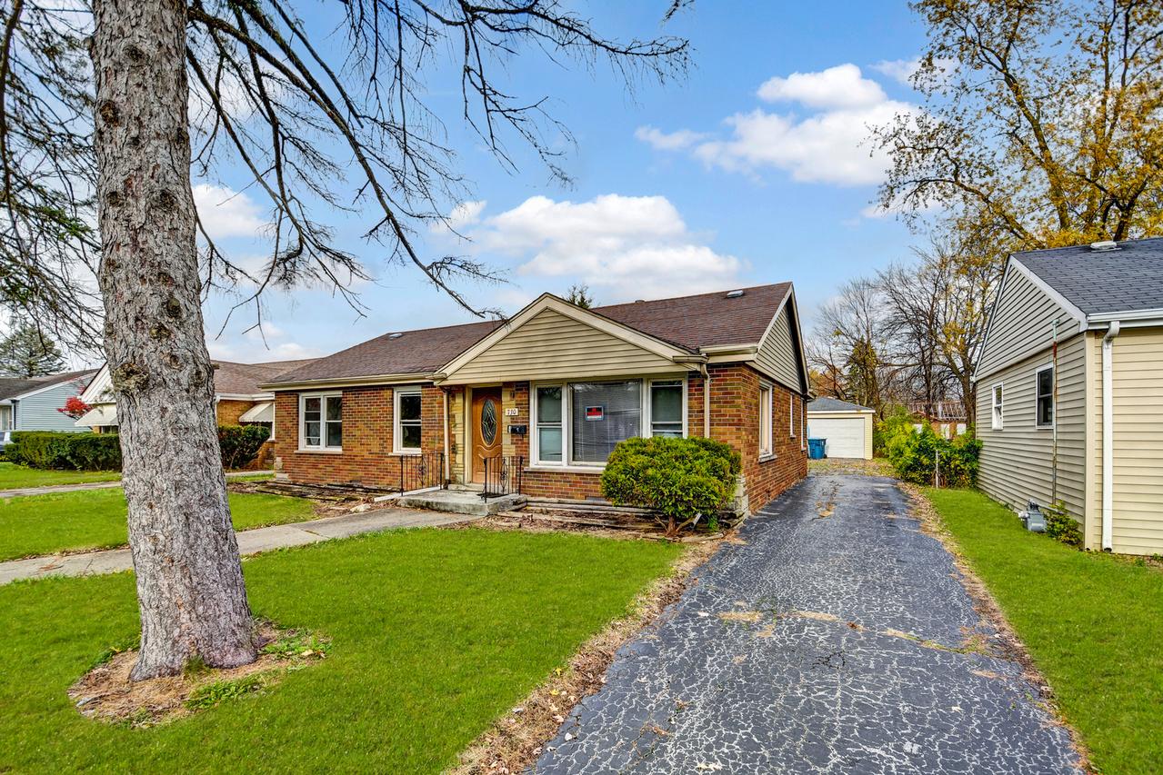 730 E 156th St., South Holland, IL 60473