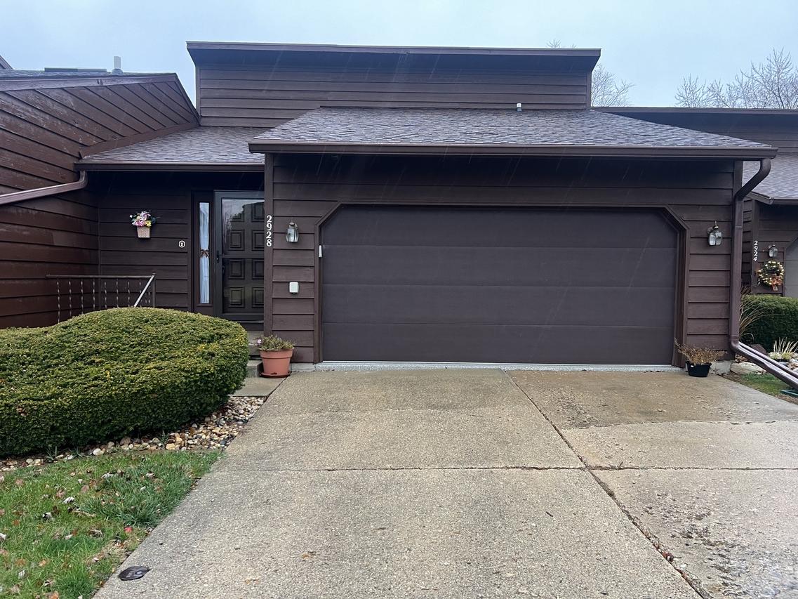 2928 Acorn Dr. #2, Freeport, IL 61032
