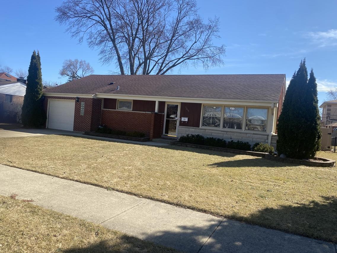 7215 Lyons St., Morton Grove, IL 60053