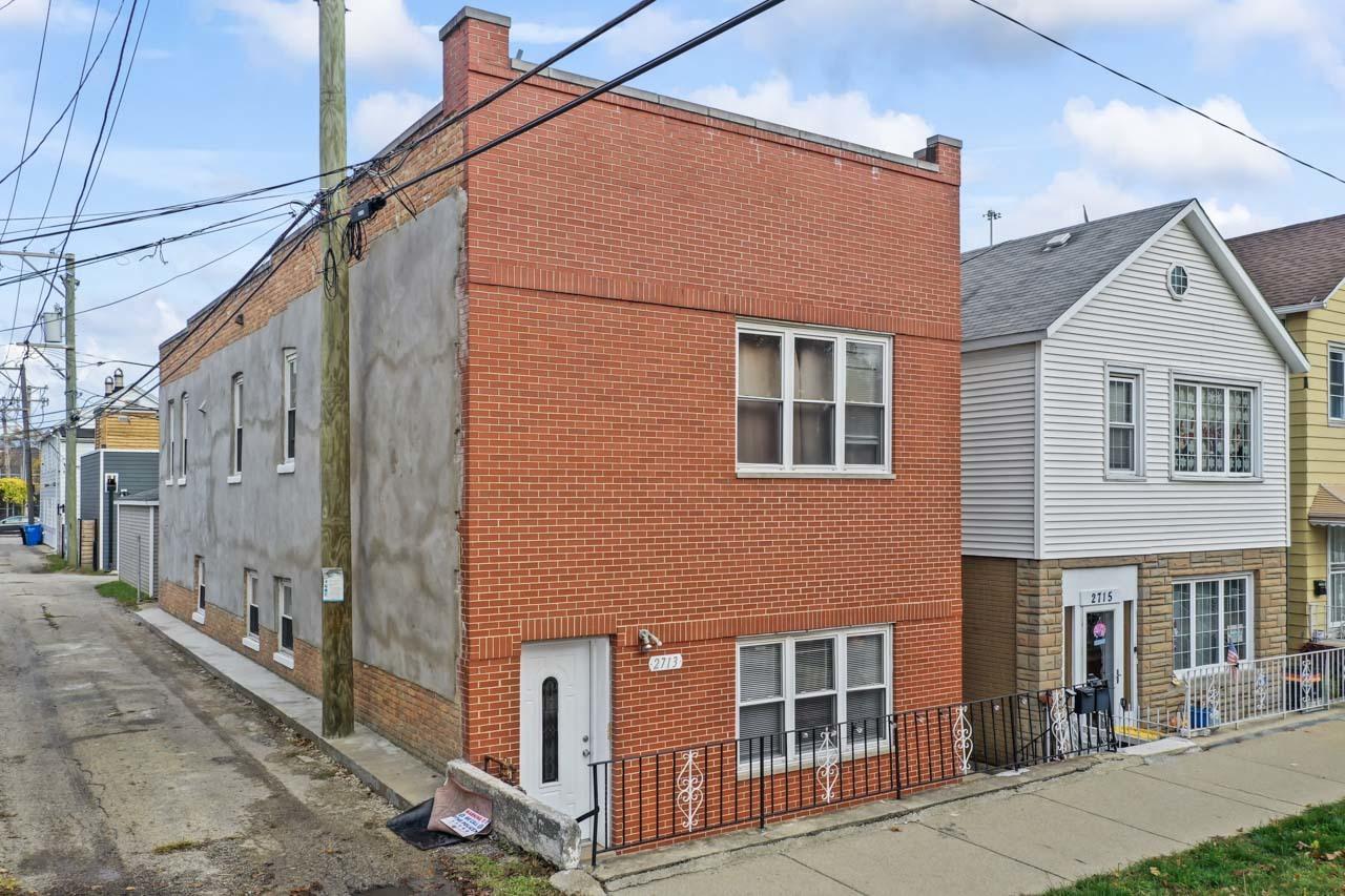 2713 S Crowell St., Chicago, IL 60608