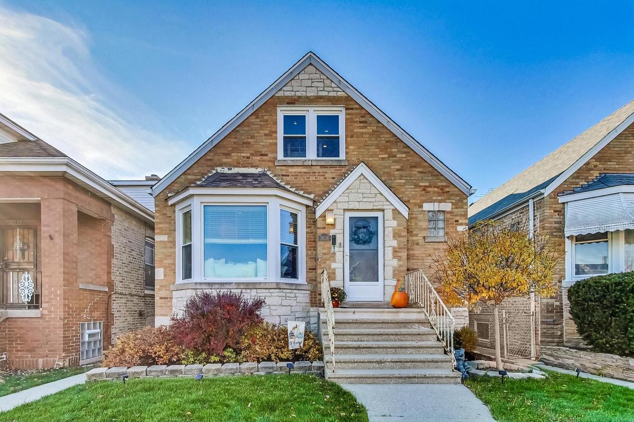 3636 N Newcastle Ave., Chicago, IL 60634