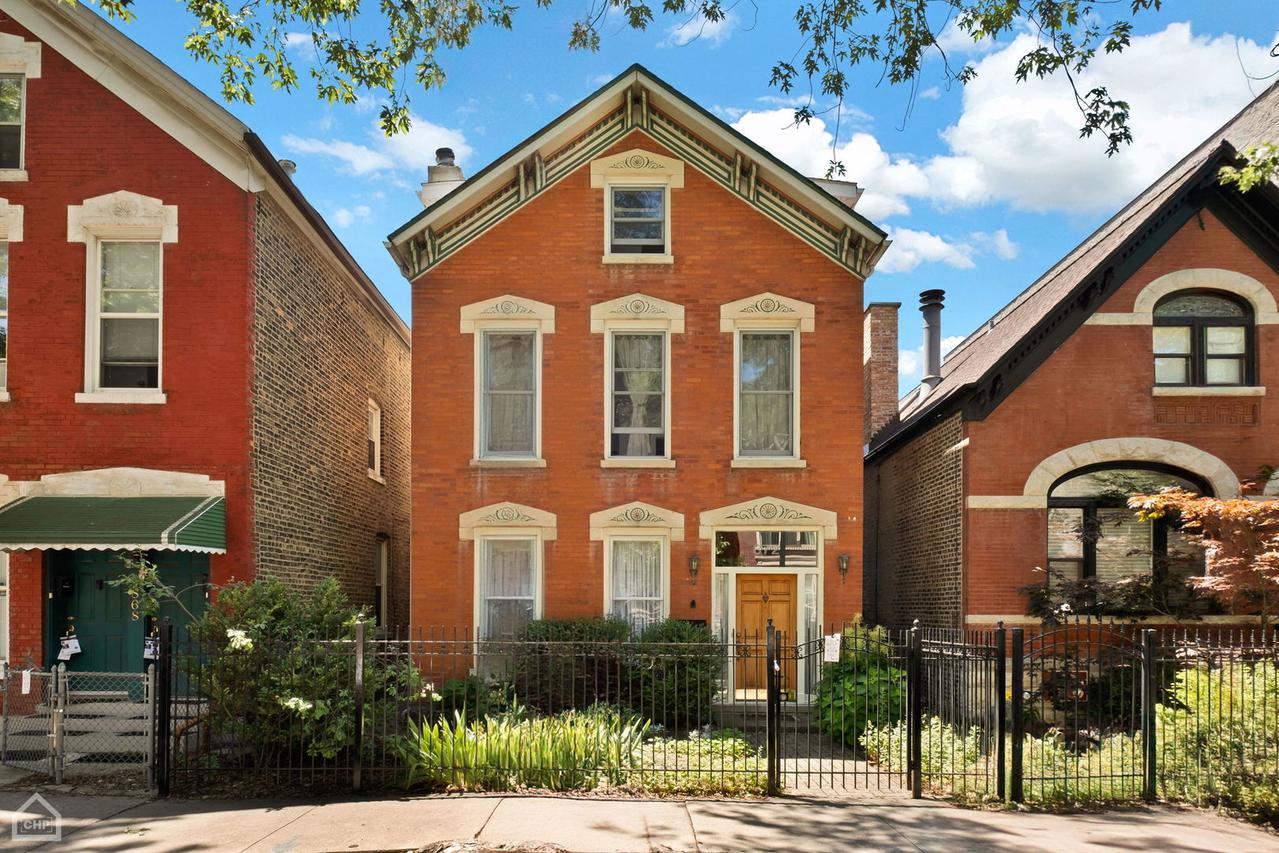 872 N Hermitage Ave., Chicago, IL 60622