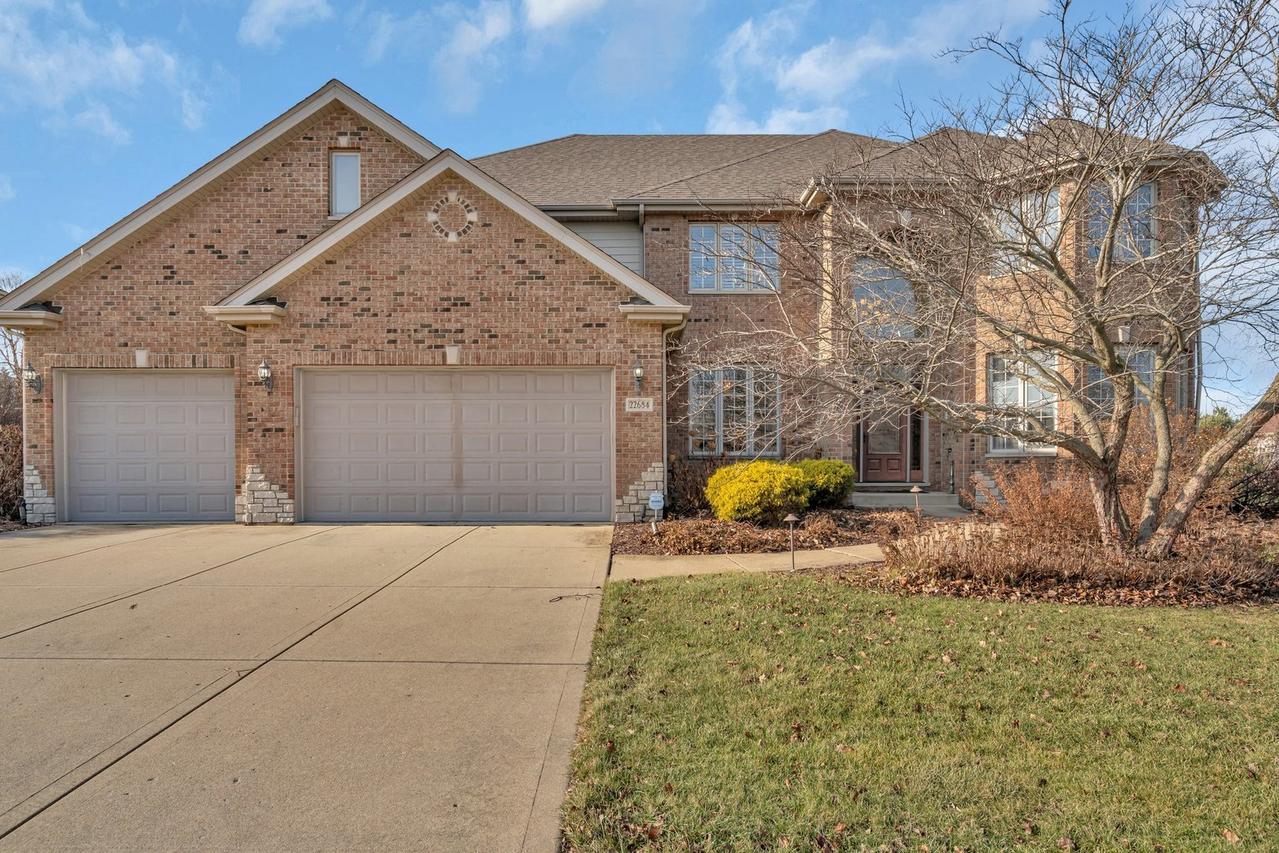 22684 Stanford Dr., Frankfort, IL 60423