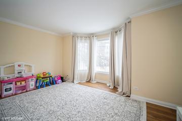 401 Ascot Dr. #1D, Park Ridge, IL 60068