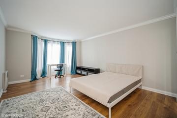 401 Ascot Dr. #1D, Park Ridge, IL 60068