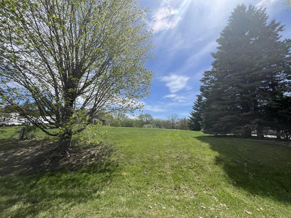 33703 N Christa Dr., Ingleside, IL 60041