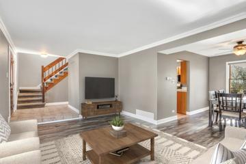 17727 W Dartmoor Dr., Grayslake, IL 60030