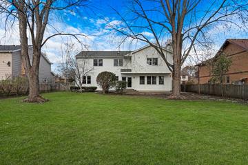 17727 W Dartmoor Dr., Grayslake, IL 60030