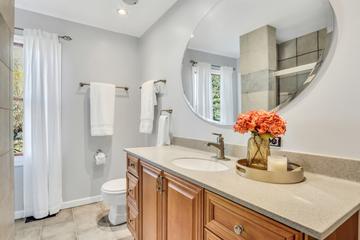 17727 W Dartmoor Dr., Grayslake, IL 60030