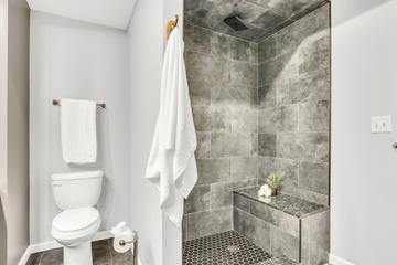 17727 W Dartmoor Dr., Grayslake, IL 60030