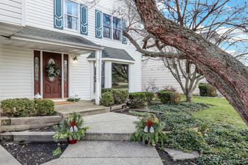 17727 W Dartmoor Dr., Grayslake, IL 60030