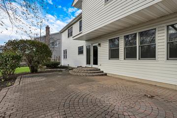 17727 W Dartmoor Dr., Grayslake, IL 60030