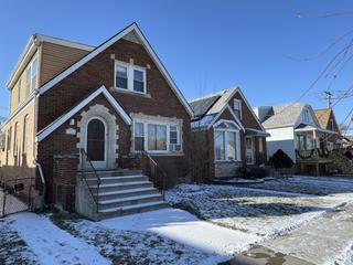 5924 S Kolin Ave., Chicago, IL 60629