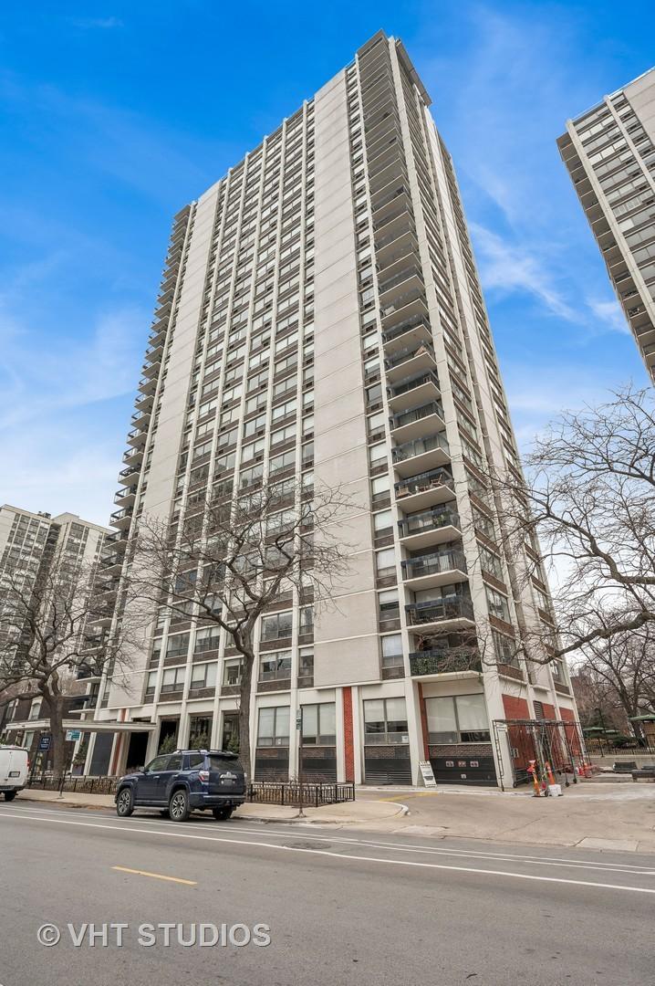 1455 N Sandburg Ter. #2902B, Chicago, IL 60610