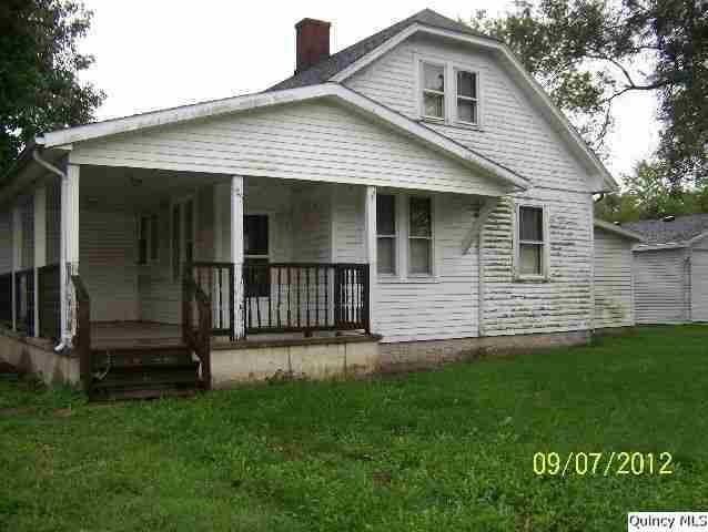 105 Adams, Coatsburg, IL 62325