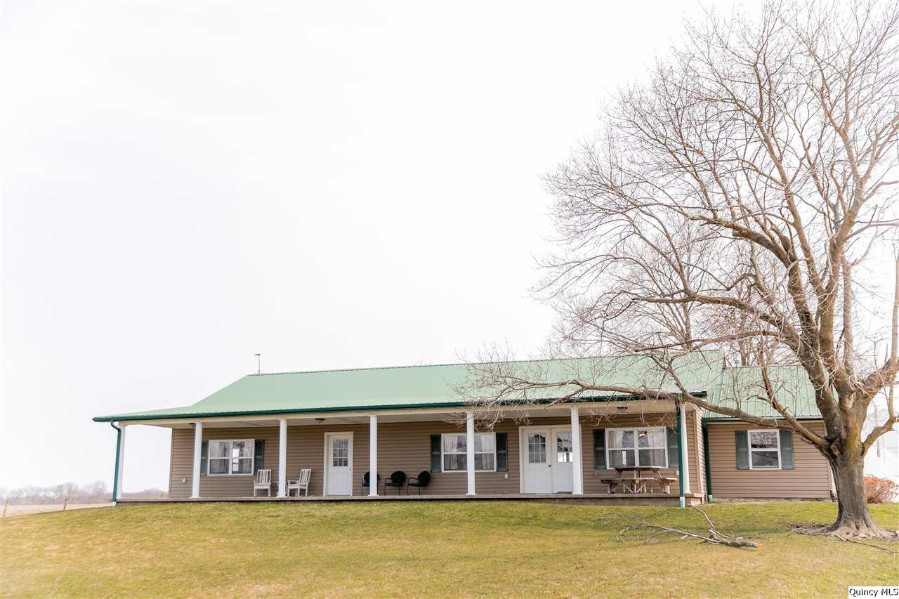 986 1040n Ave., Mt. Sterling, IL 62353