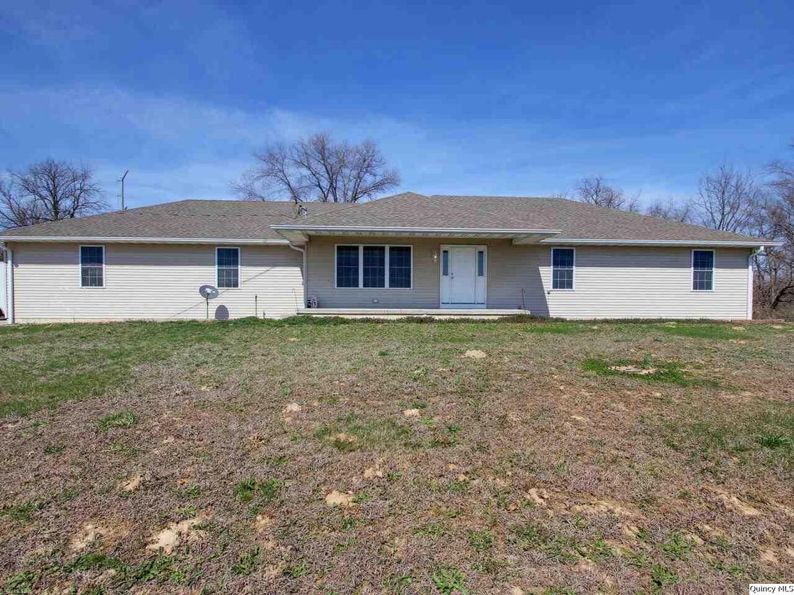 3235 Ghost Hollow Rd., Quincy, IL 62305