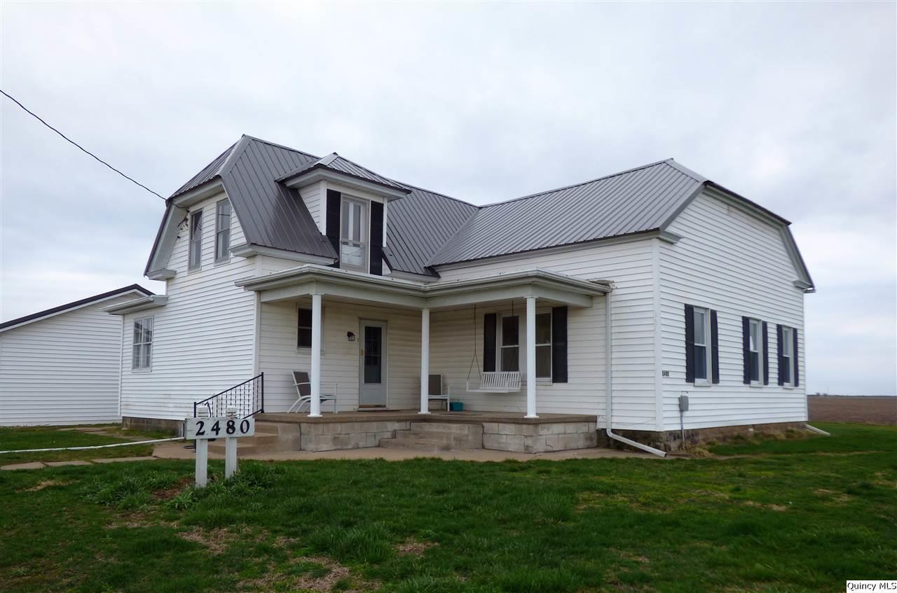 2480 E 2700th St., Golden, IL 62339