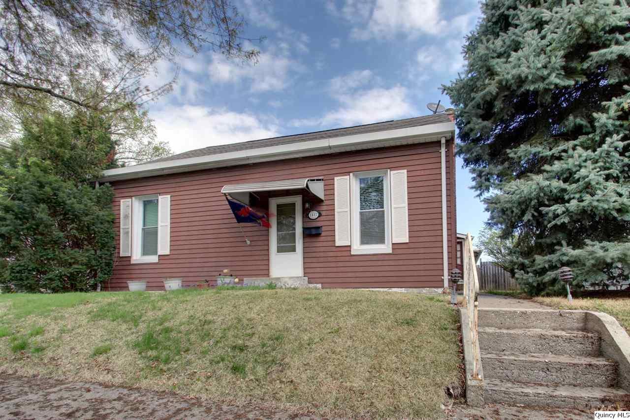 1417 Spring St, Quincy, IL 62301